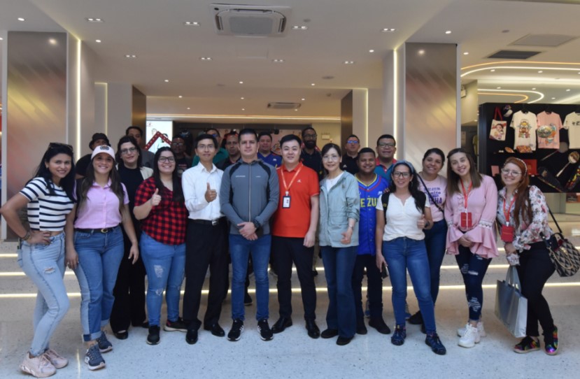 Venezuelan Youth And Sports Minister Melvin Maldonado And His Delegation Visited Doublefish